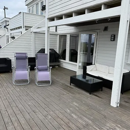 Ons 2026 - 3 Bedroom House In Hundvag
